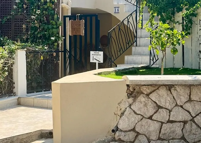 Hidden Lemons - Boho In Rhodes Rhodes City